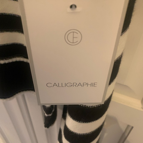 Calligraphie Sweater NWT - Picture 3 of 3